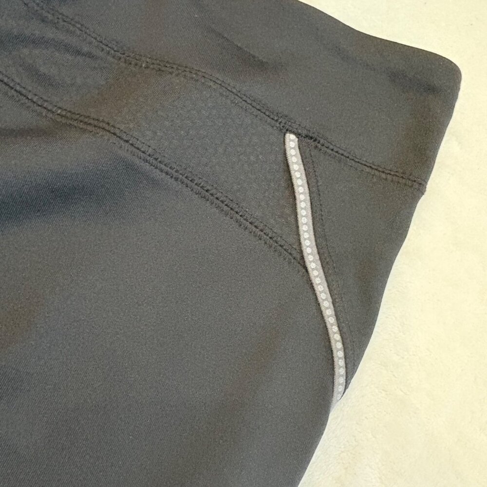 TEK GEAR Black Performance Capri Fitted Reflective Trim Athletic Workout Pants L - Picture 13 of 13